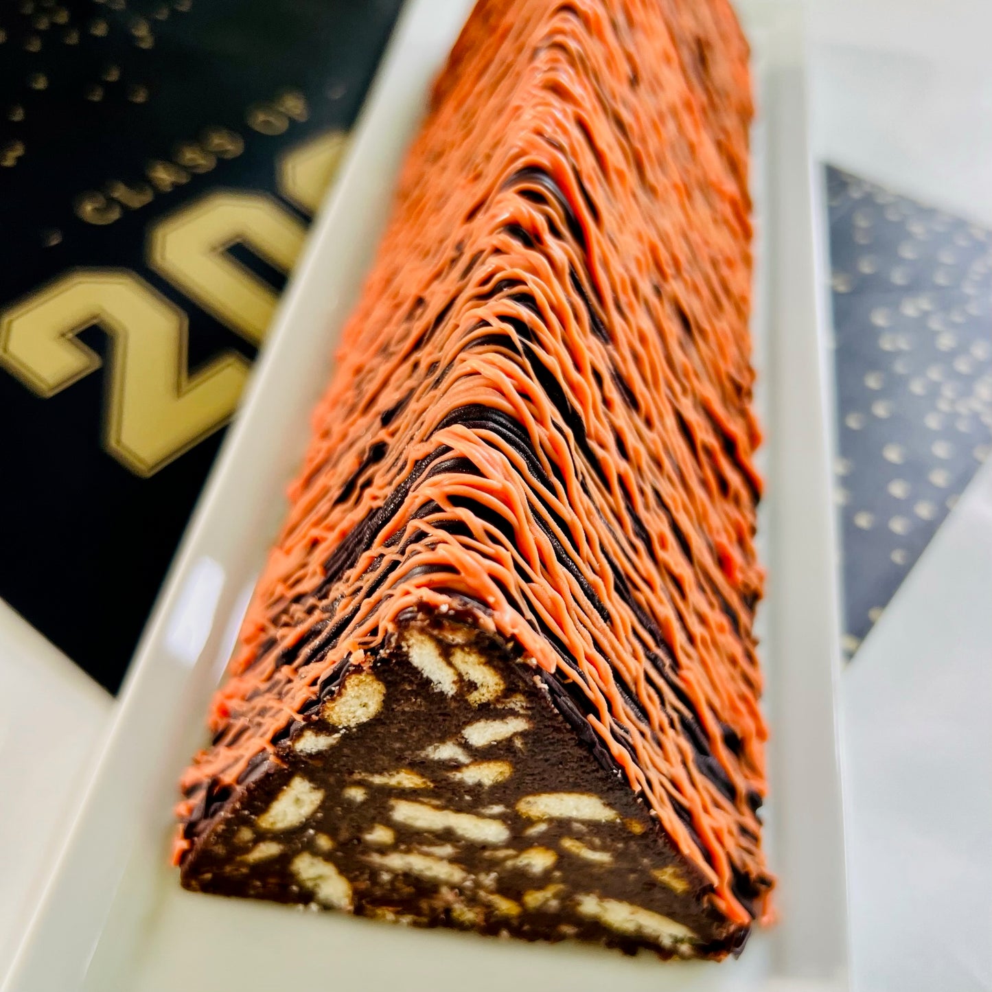 Limited Edition - Regular Graduation Cake